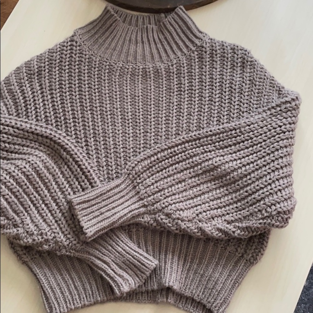 Ballon sleeve chunky knit sweater